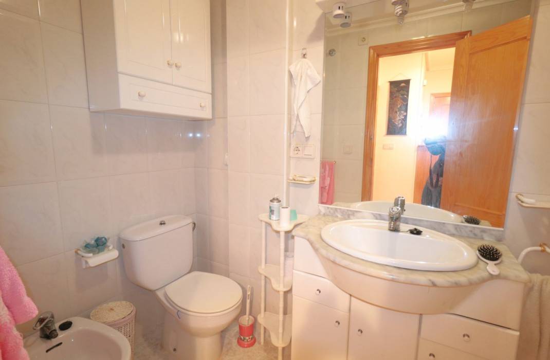 Resale - Apartment - Torrevieja - calle  Monteagudo n 19a