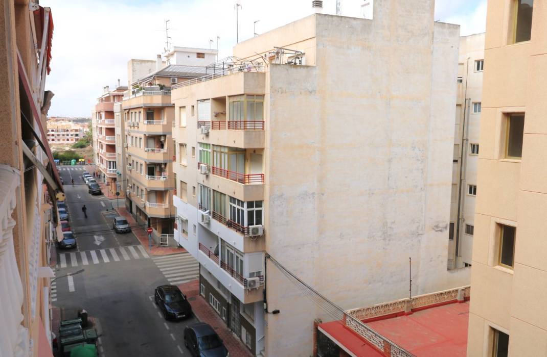 Resale - Apartment - Torrevieja - calle  Monteagudo n 19a