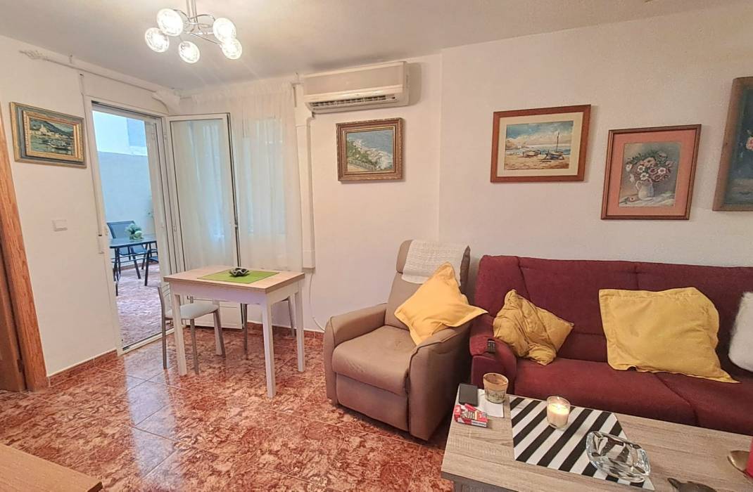 Resale - Apartment - Torrevieja - Center Torrevieja