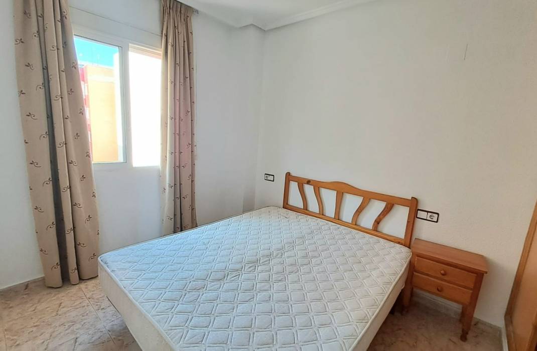 Resale - Apartment - Torrevieja - Centro