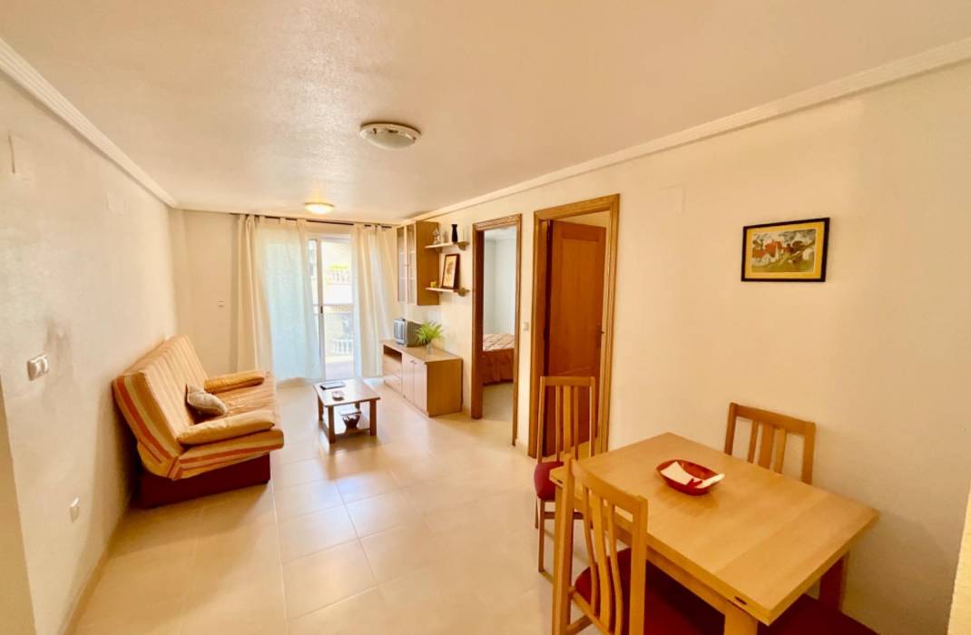 Resale - Apartment - Torrevieja - Centro