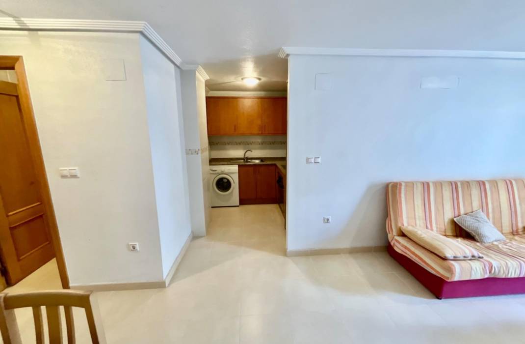 Resale - Apartment - Torrevieja - Centro