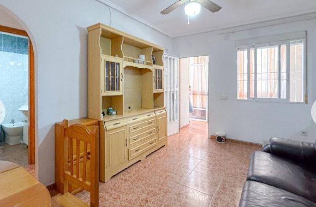 Resale - Apartment - Torrevieja - Centro