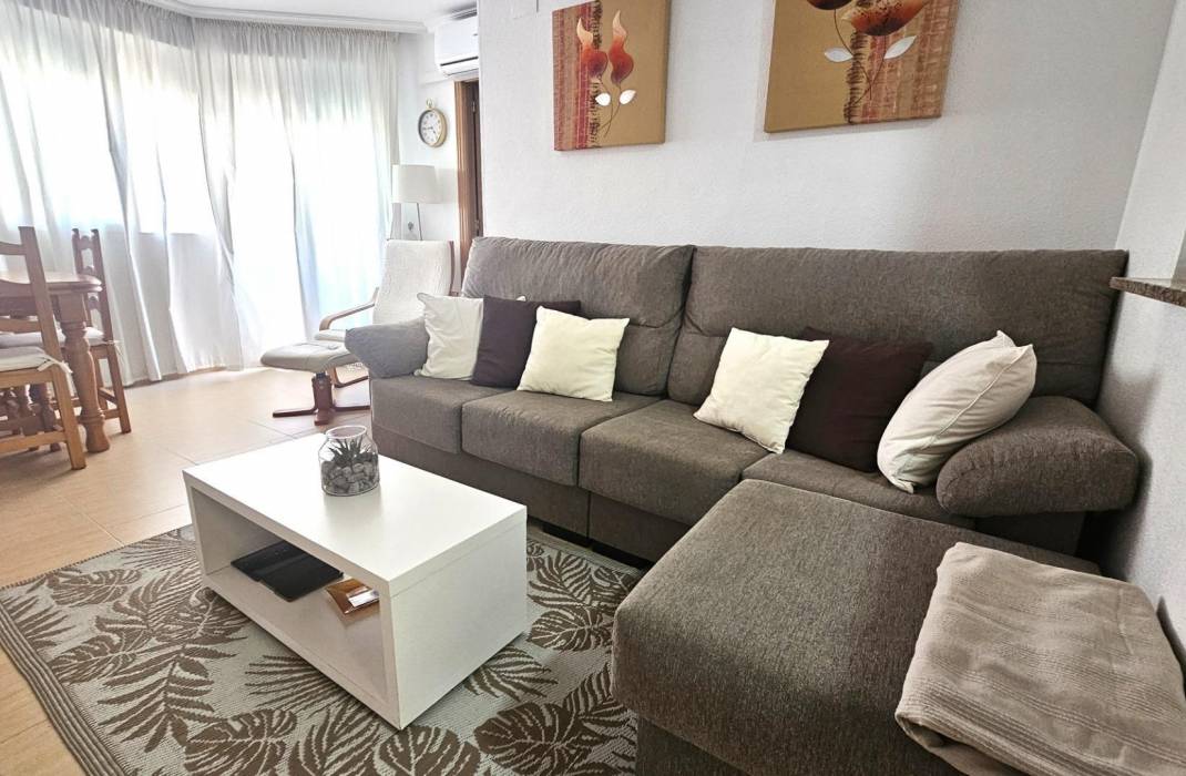 Resale - Apartment - Torrevieja - Centro