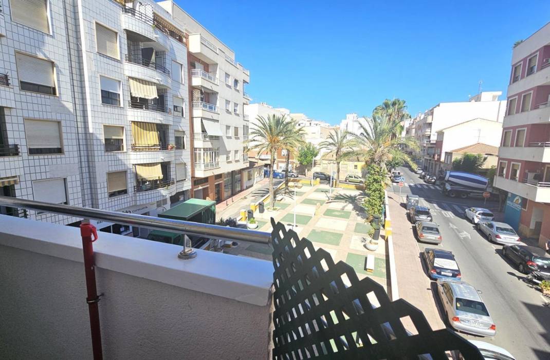 Resale - Apartment - Torrevieja - Centro