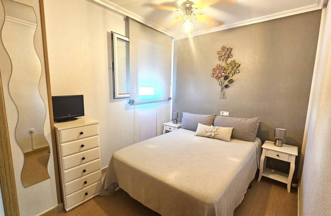 Resale - Apartment - Torrevieja - Centro