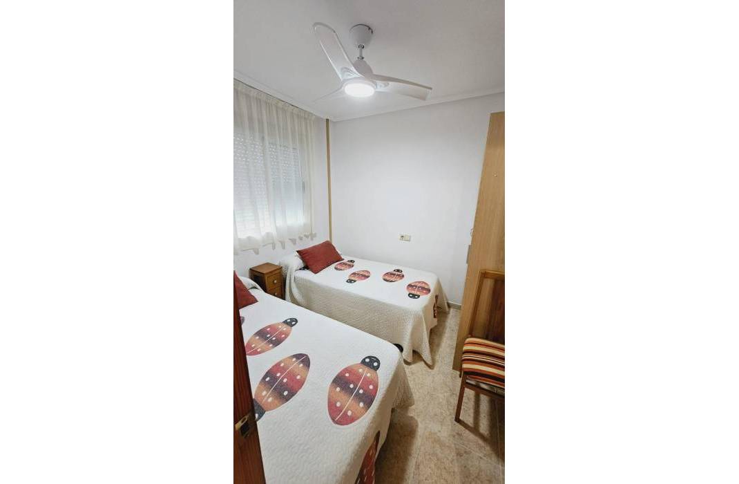 Resale - Apartment - Torrevieja - Centro