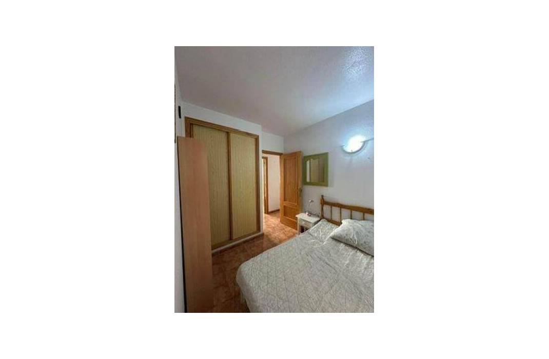 Resale - Apartment - Torrevieja - Centro