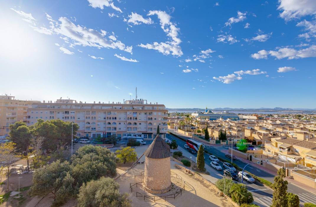 Resale - Apartment - Torrevieja - Centro