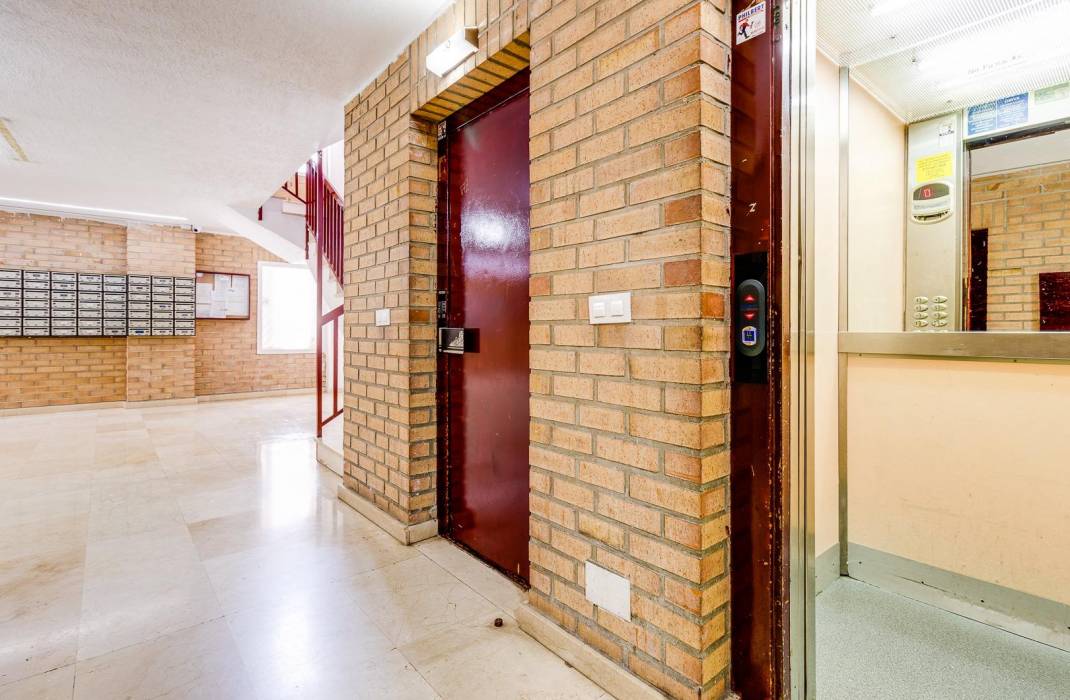 Resale - Apartment - Torrevieja - Centro