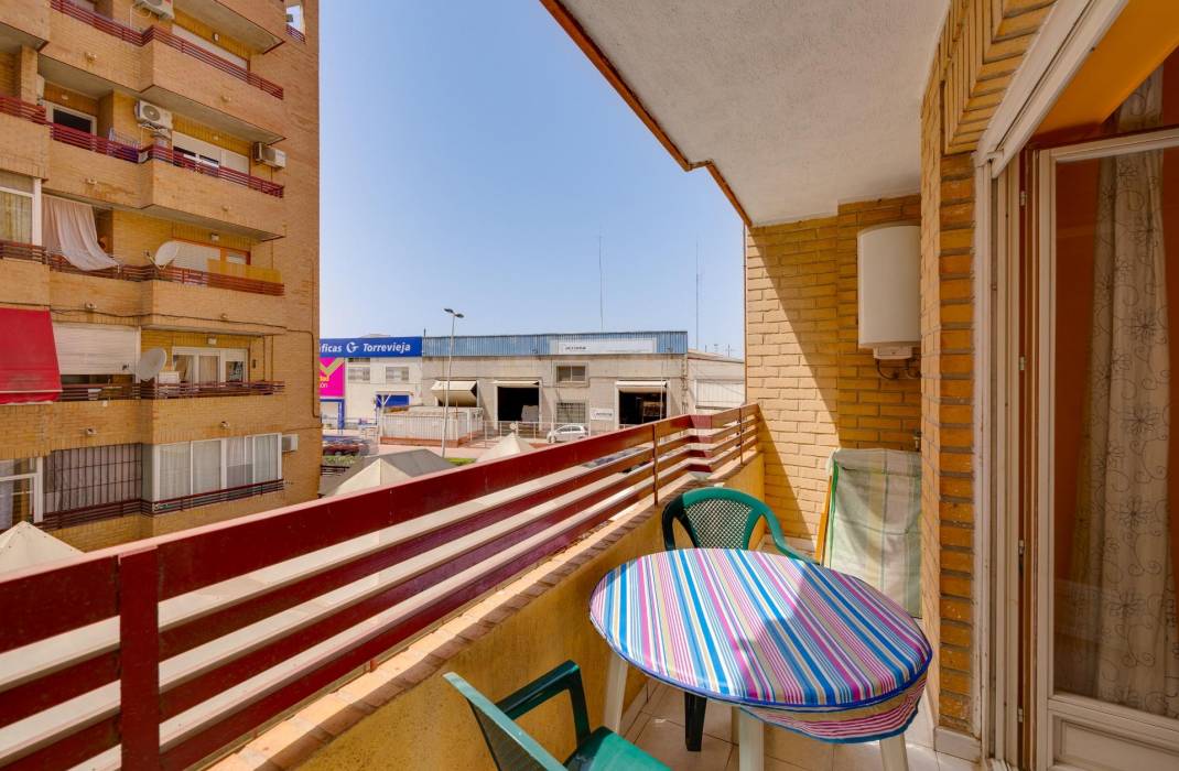 Resale - Apartment - Torrevieja - Centro