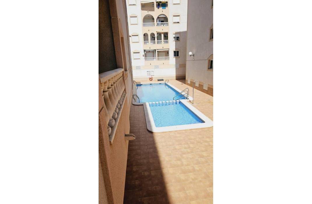 Resale - Apartment - Torrevieja - Centro