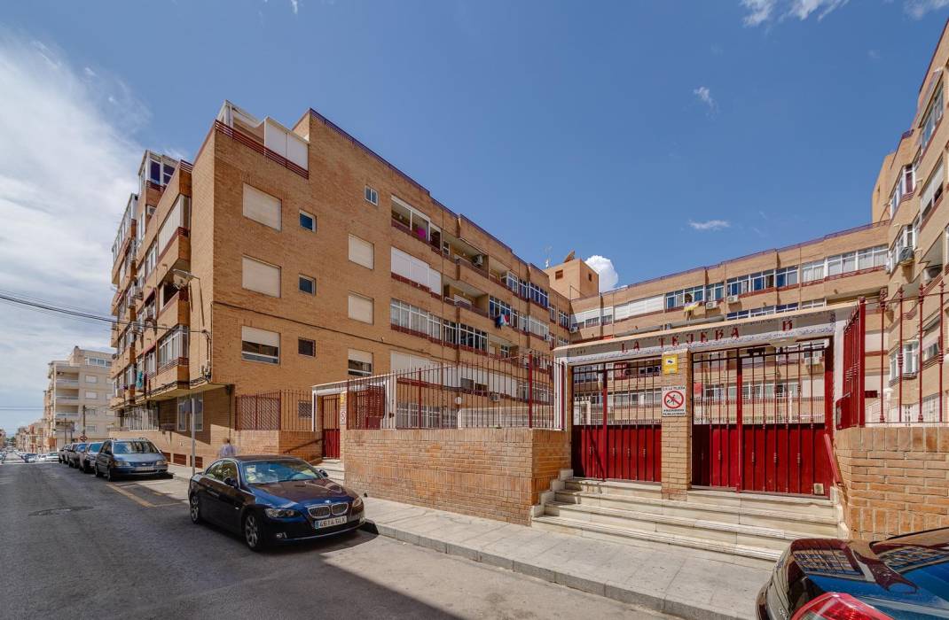 Resale - Apartment - Torrevieja - Centro