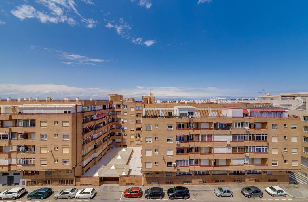 Resale - Apartment - Torrevieja - Centro