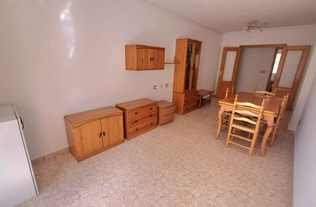 Resale - Apartment - Torrevieja - Centro