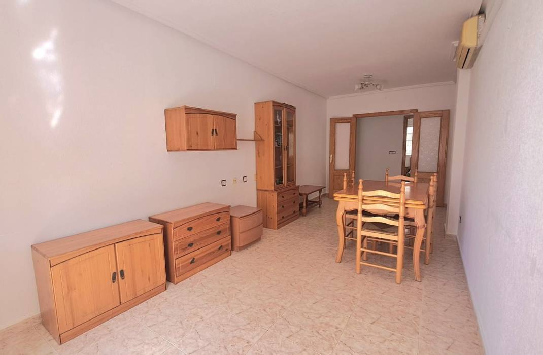 Resale - Apartment - Torrevieja - Centro