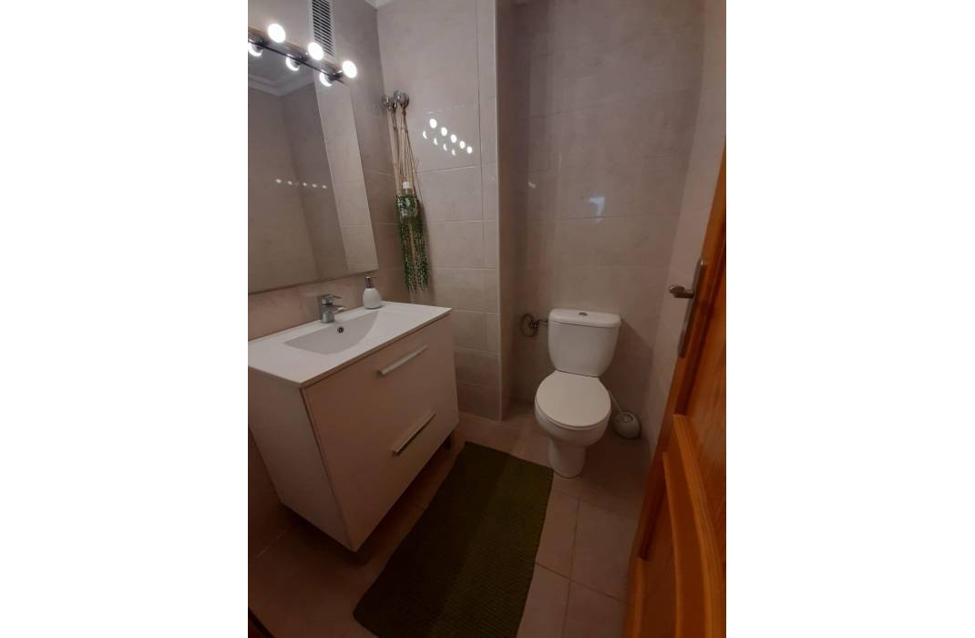 Resale - Apartment - Torrevieja - Centro