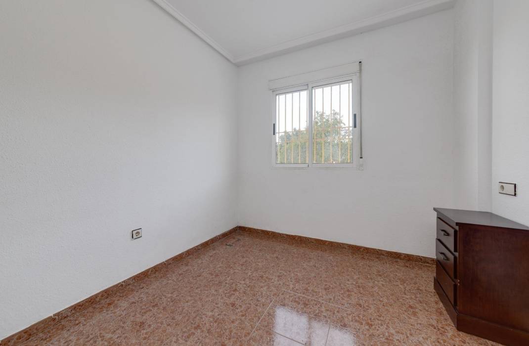 Resale - Apartment - Torrevieja - Centro