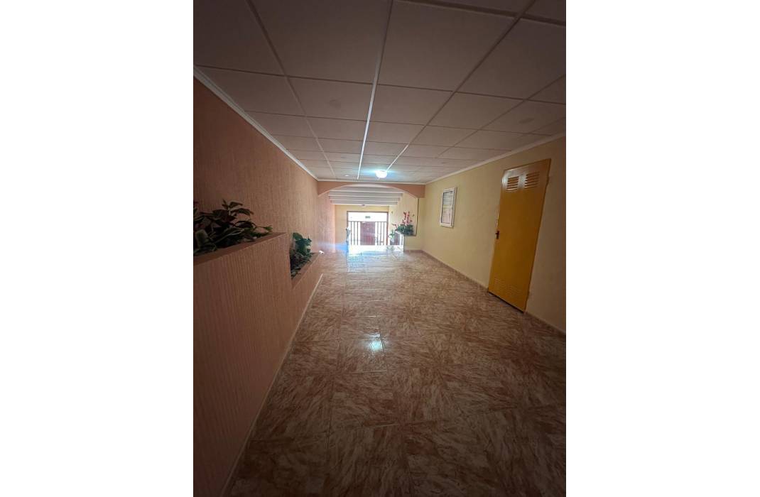 Resale - Apartment - Torrevieja - Centro