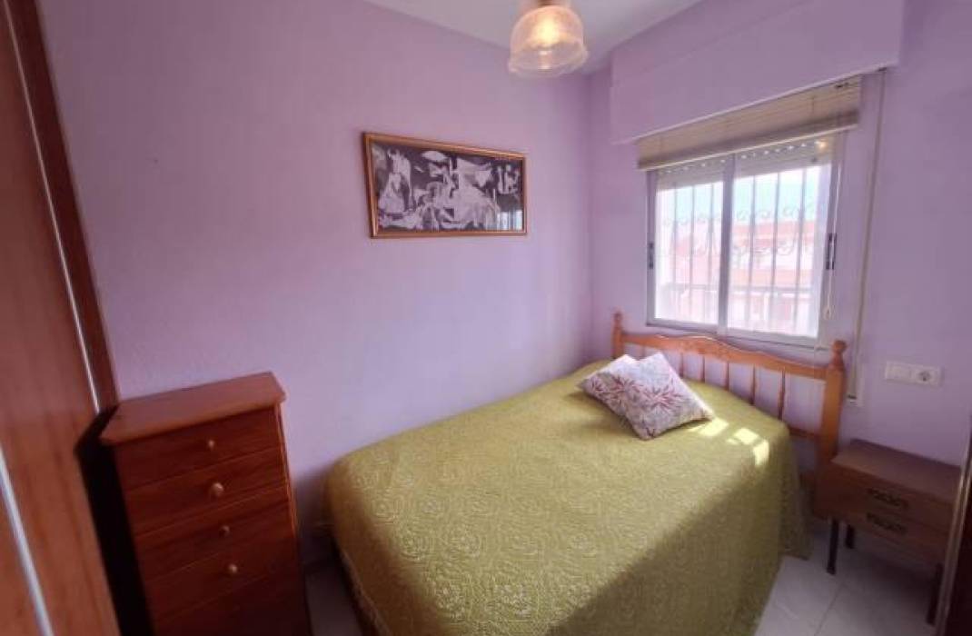 Resale - Apartment - Torrevieja - Centro