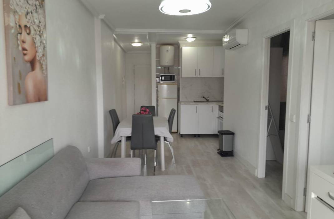 Resale - Apartment - Torrevieja - El molino