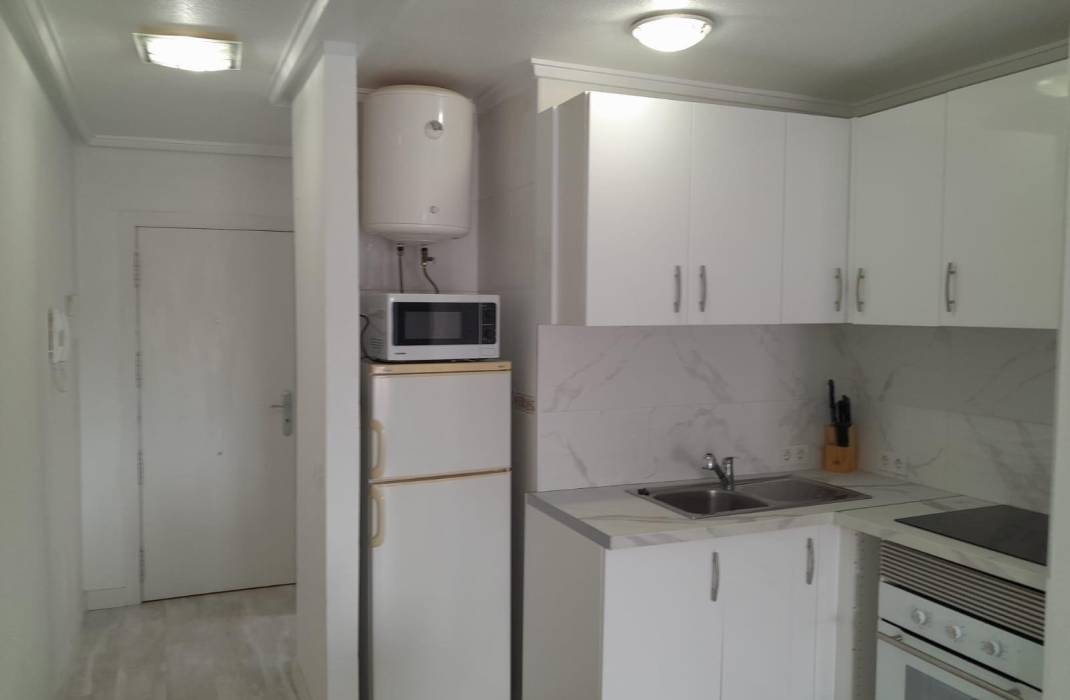 Resale - Apartment - Torrevieja - El molino