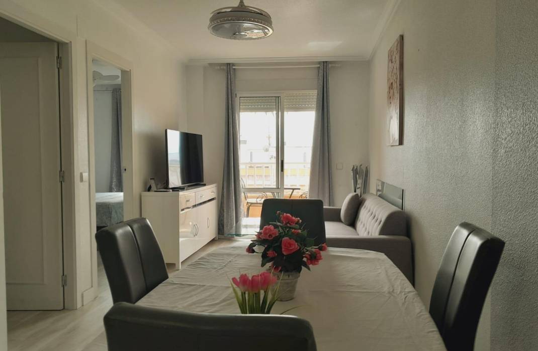 Resale - Apartment - Torrevieja - El molino