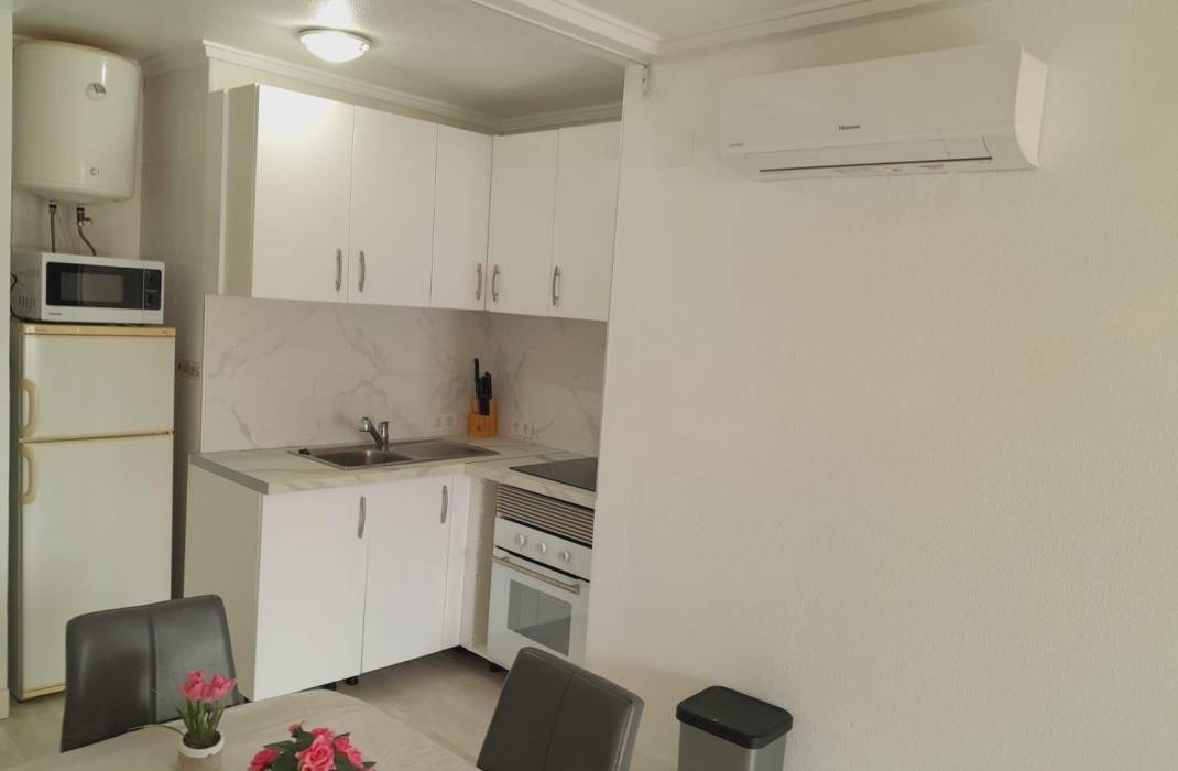 Resale - Apartment - Torrevieja - El molino