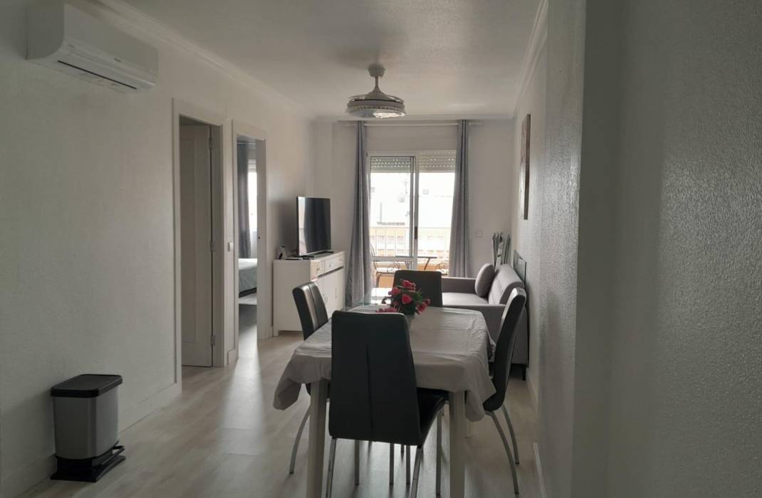 Resale - Apartment - Torrevieja - El molino