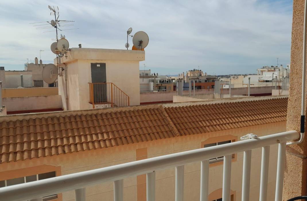 Resale - Apartment - Torrevieja - El molino