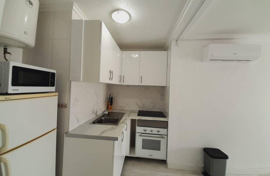 Resale - Apartment - Torrevieja - El molino