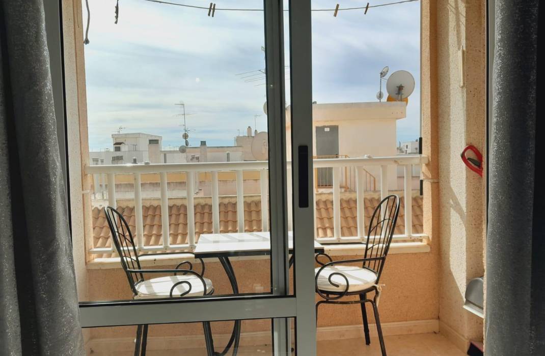 Resale - Apartment - Torrevieja - El molino