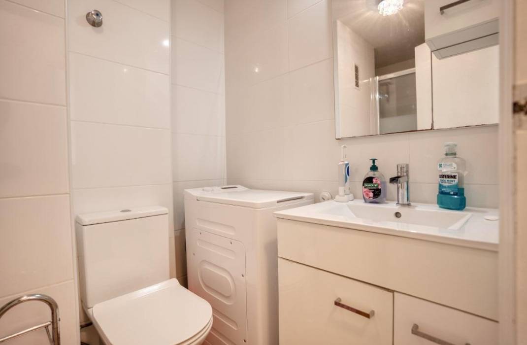 Resale - Apartment - Torrevieja - Eliseos playa