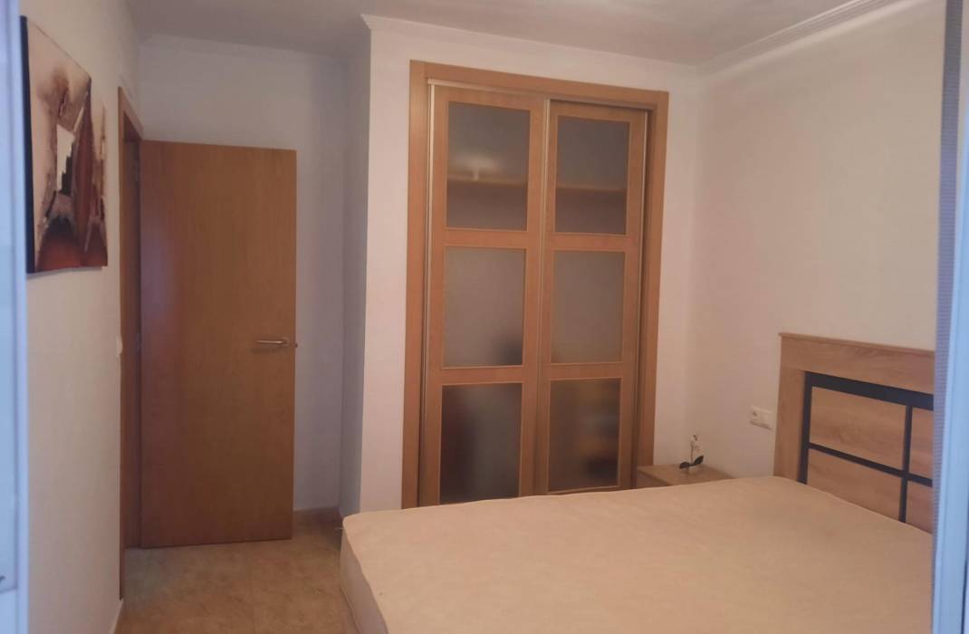 Resale - Apartment - Torrevieja - Estacion de autobuses