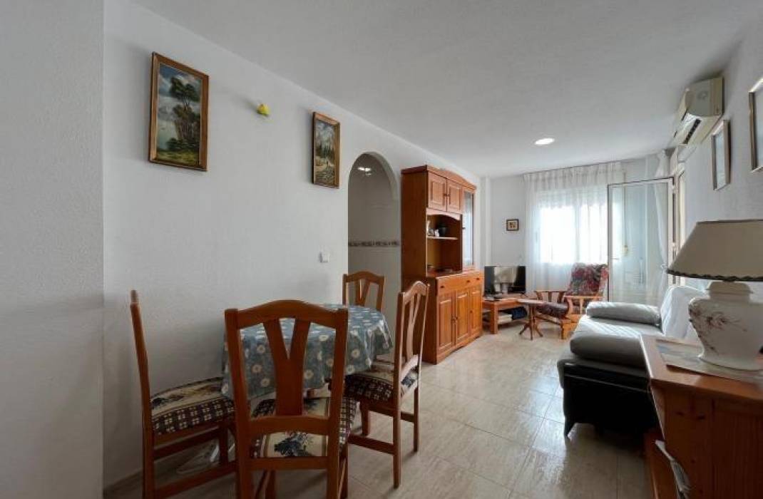 Resale - Apartment - Torrevieja - Estacion de autobuses