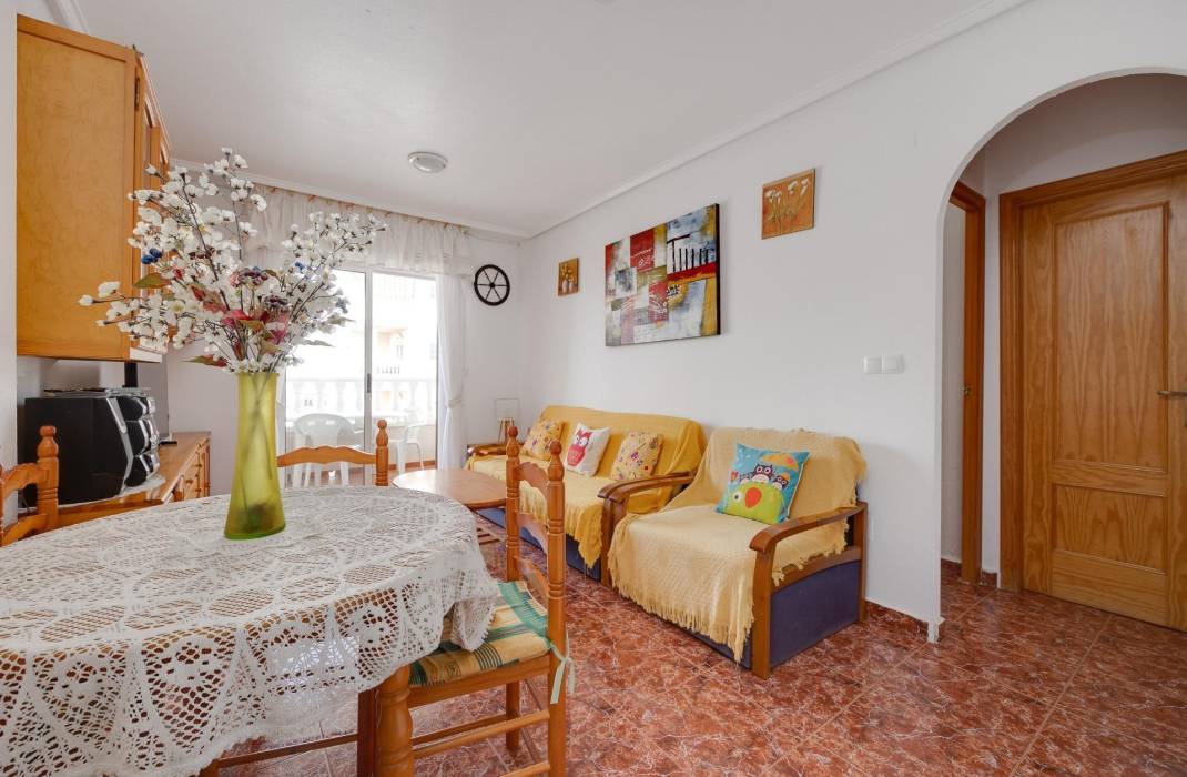 Resale - Apartment - Torrevieja - Estacion de autobuses