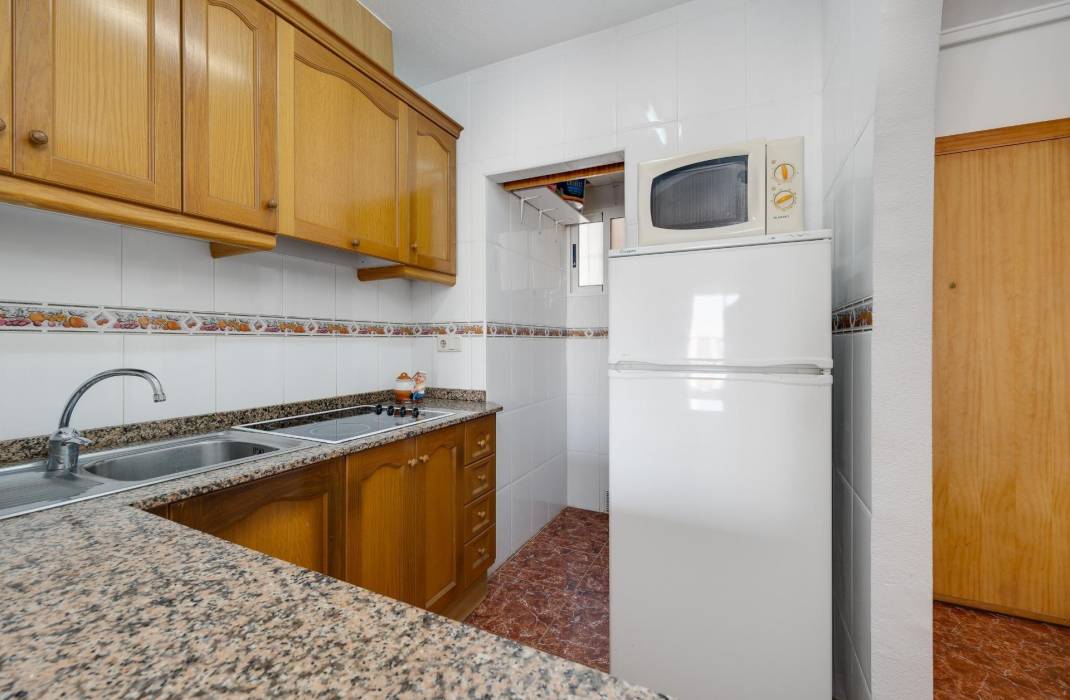 Resale - Apartment - Torrevieja - Estacion de autobuses