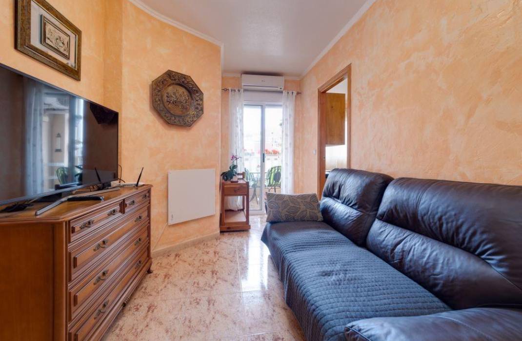 Resale - Apartment - Torrevieja - Estacion de autobuses