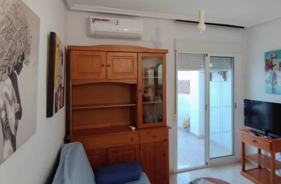 Resale - Apartment - Torrevieja - Estacion de autobuses