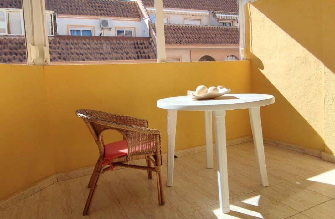 Resale - Apartment - Torrevieja - Estacion de autobuses