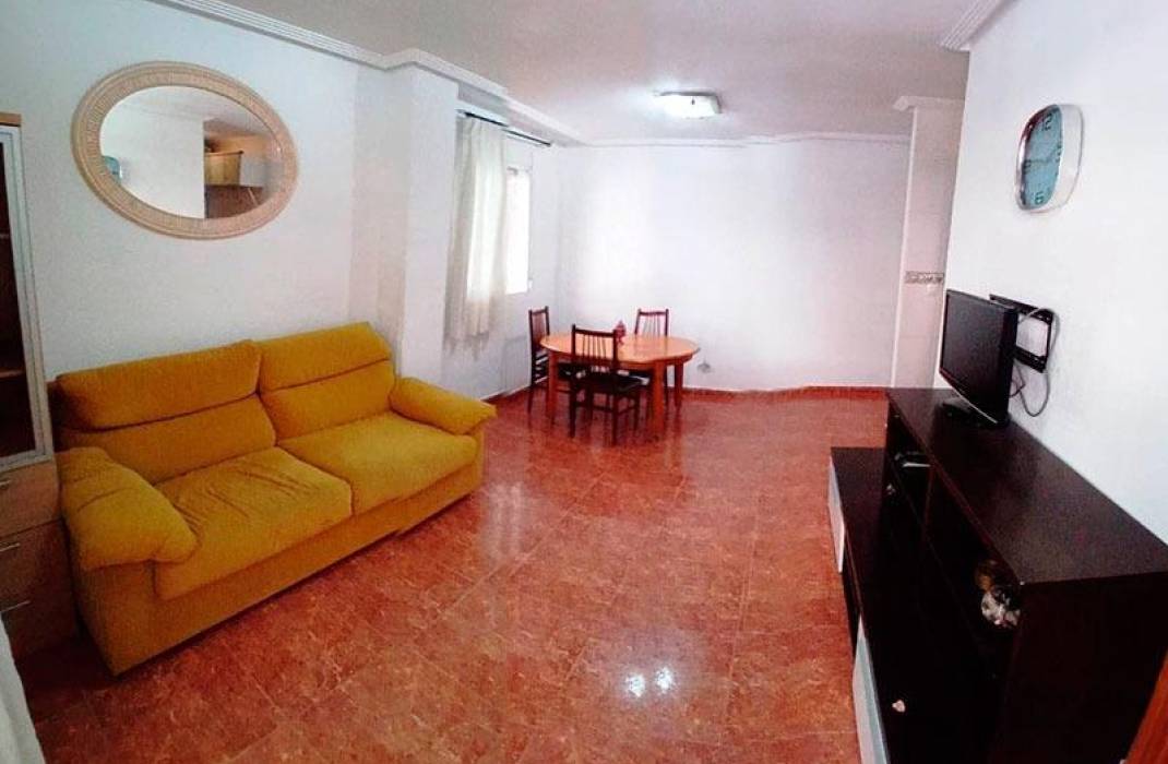 Resale - Apartment - Torrevieja - Estacion de autobuses