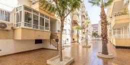 Resale - Apartment - Torrevieja - Estacion de autobuses