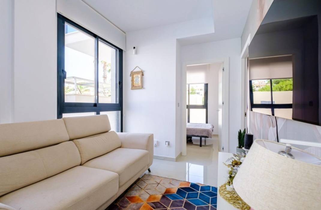 Resale - Apartment - Torrevieja - Estacion de autobuses