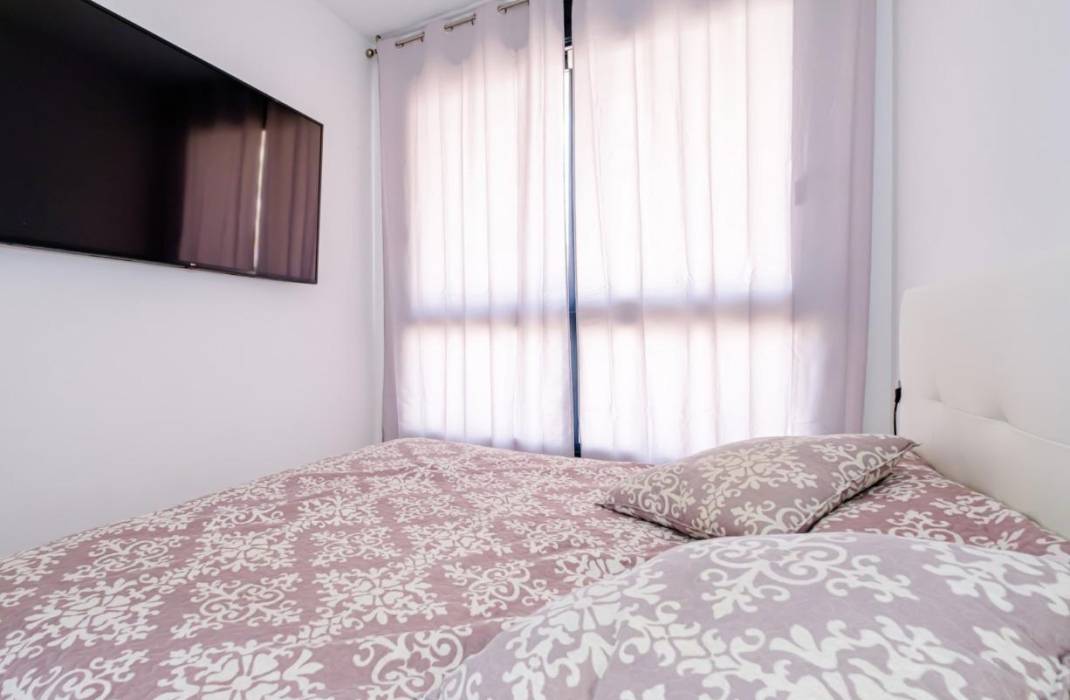 Resale - Apartment - Torrevieja - Estacion de autobuses