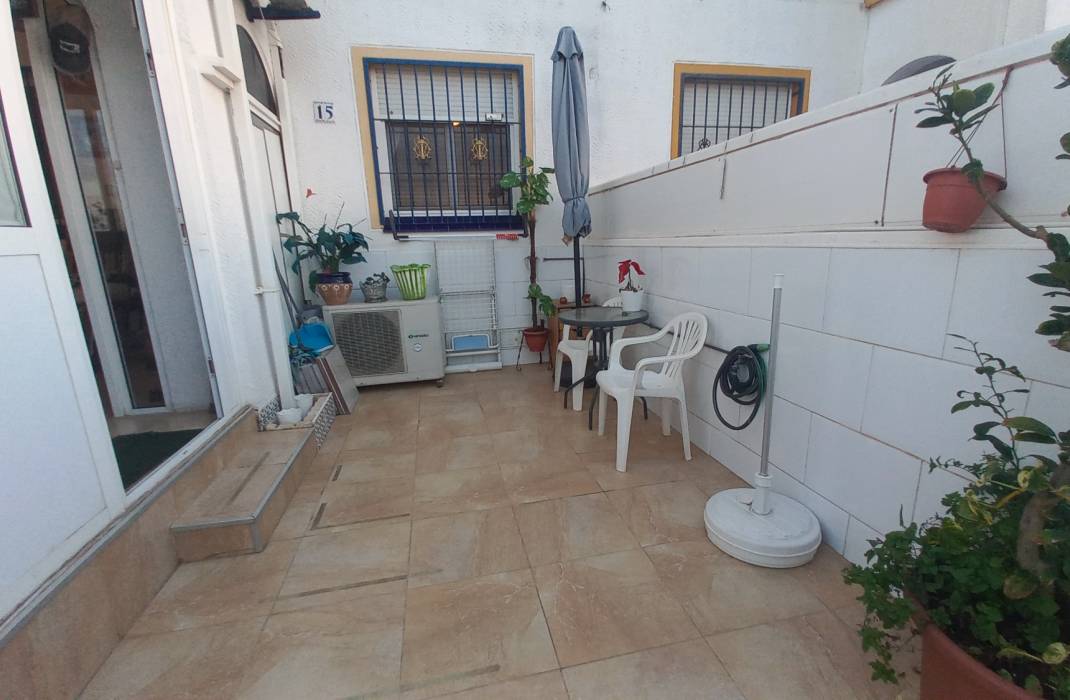 Resale - Apartment - Torrevieja - Habaneras