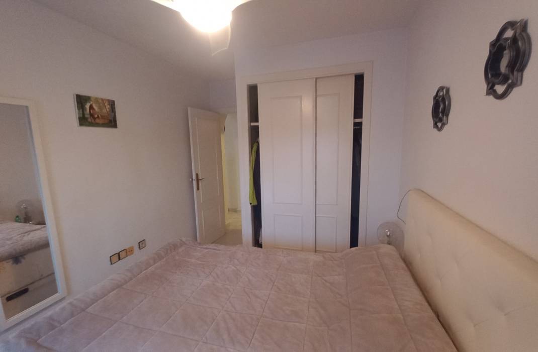 Resale - Apartment - Torrevieja - Habaneras