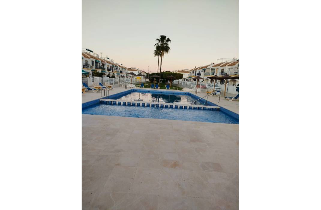 Resale - Apartment - Torrevieja - Habaneras