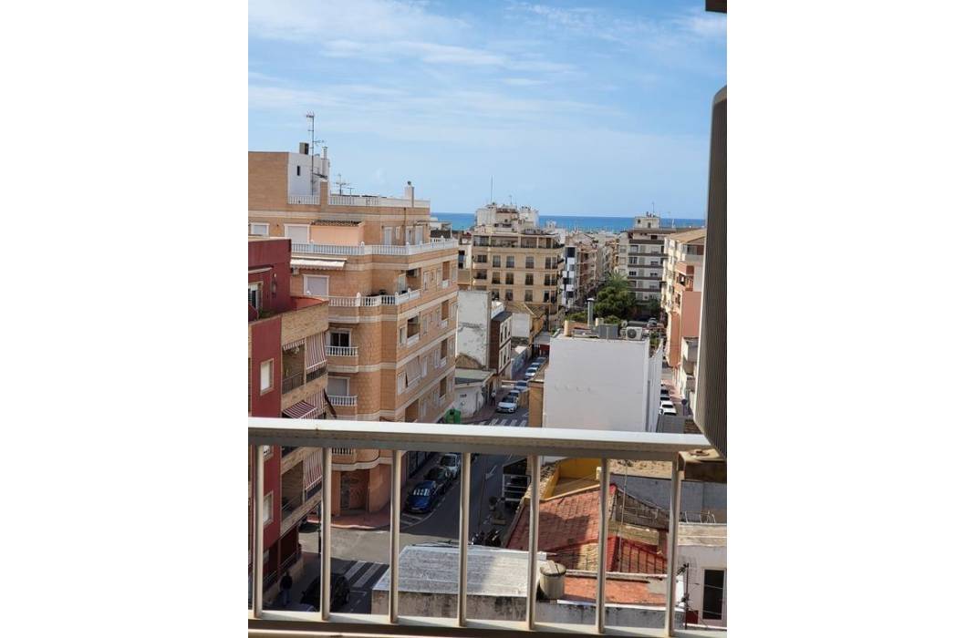 Resale - Apartment - Torrevieja - Habaneras