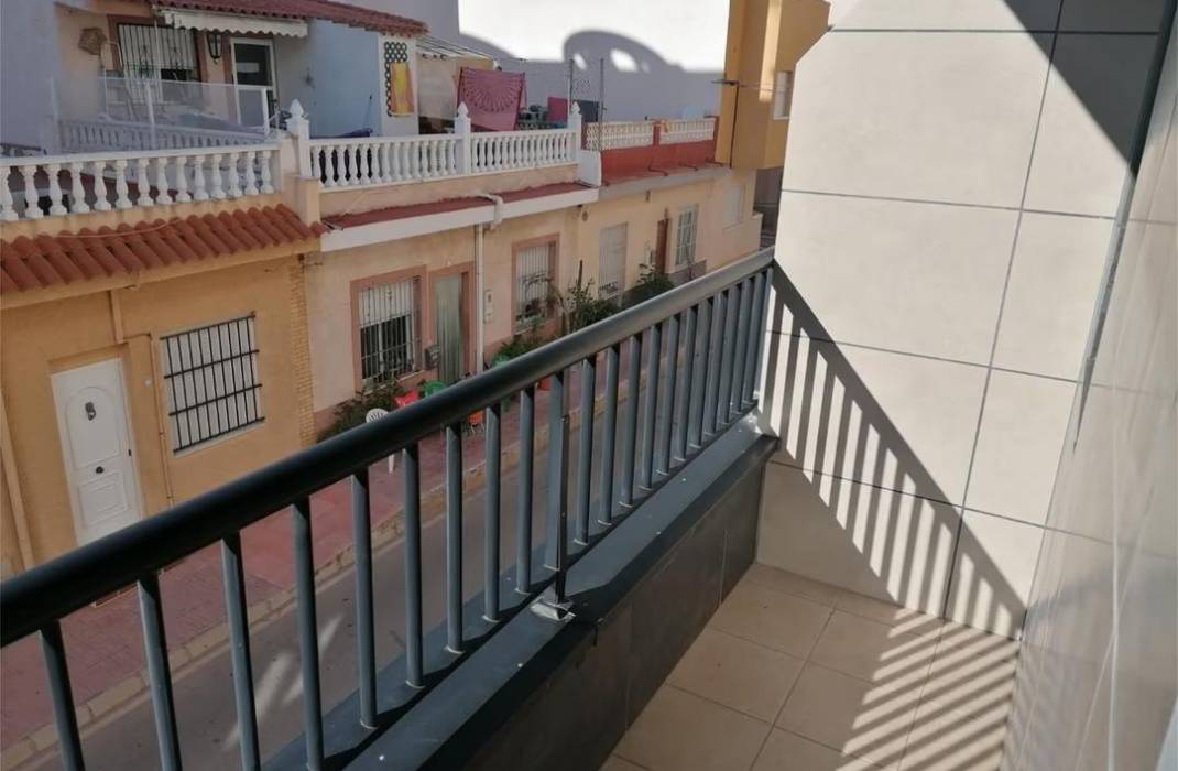 Resale - Apartment - Torrevieja - La Mata pueblo