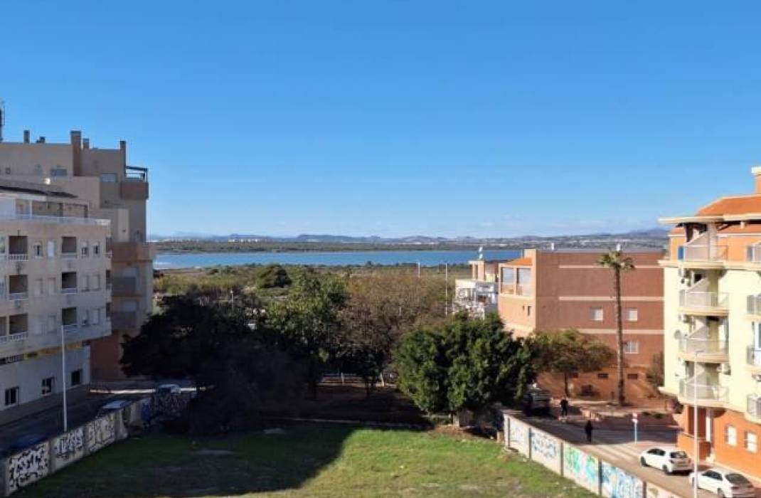 Resale - Apartment - Torrevieja - La Mata pueblo